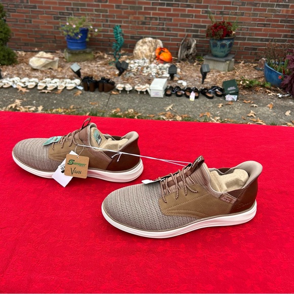 Nwt S SPORT BY SKECHERS Men Mesh Leather Slip On Sneakers Memory Foam size 11.5 - Picture 4 of 8